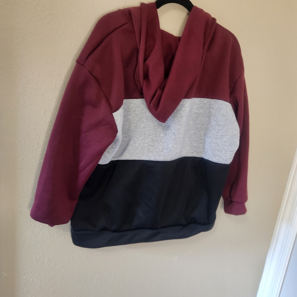 Shein curve Maroon, Gray, and Black Colorblock Hoodie. - Picture 8 of 8
